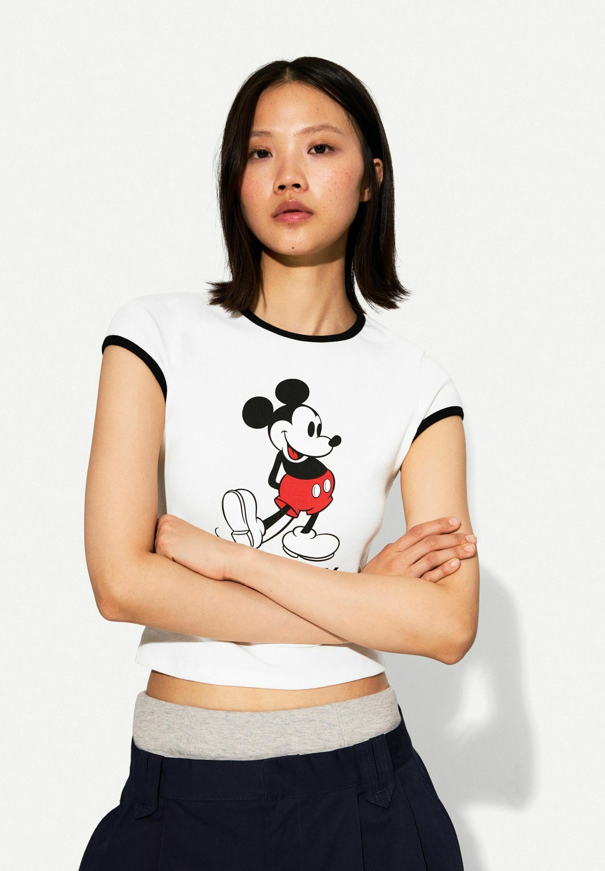 BERSHKA|半袖 Mickey プリント ミニTシャツ Bershka SHORT SLEEVE MICKEY MOUSE - T-shirt imprimé - white