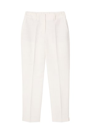 Bílé kalhoty na míru s předními sklady, bočními kapsami, poutky na opasek a přímými nohavicemi délky ke kotníkům.