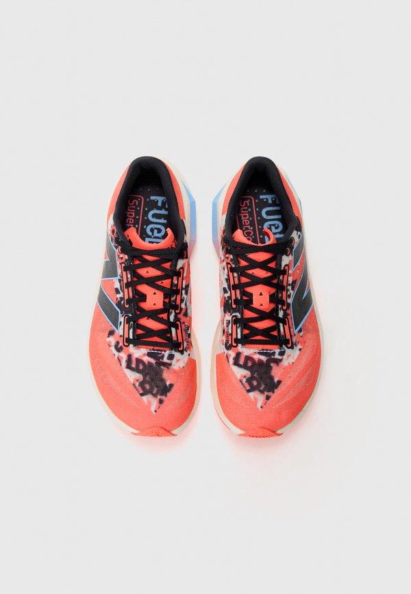 FUELCELL SUPERCOMP ELITE LONDON MARATHON - Road running shoes3