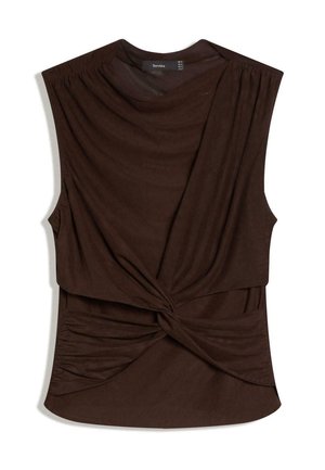 Tmavohnedé tielkové tričko bez rukávov so zhrnutou látkou a stredovým skrúteným uzlom, okrúhlym výstrihom a jemným riasením na bokoch.