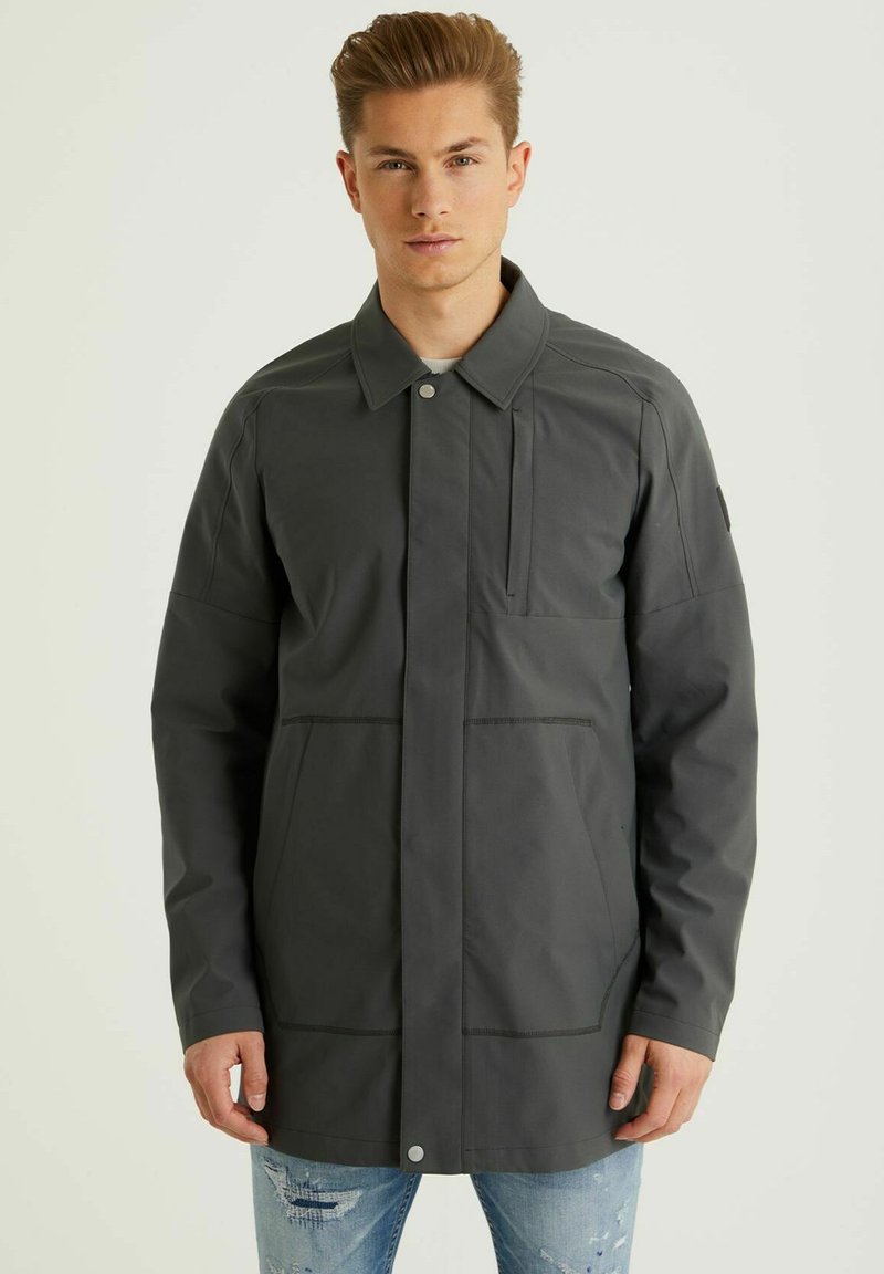 CHASIN’ Halflange jas donkergrijs