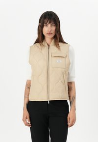 Guess Jeans QUILTED PUFFER  - Bodywarmer - safari tan