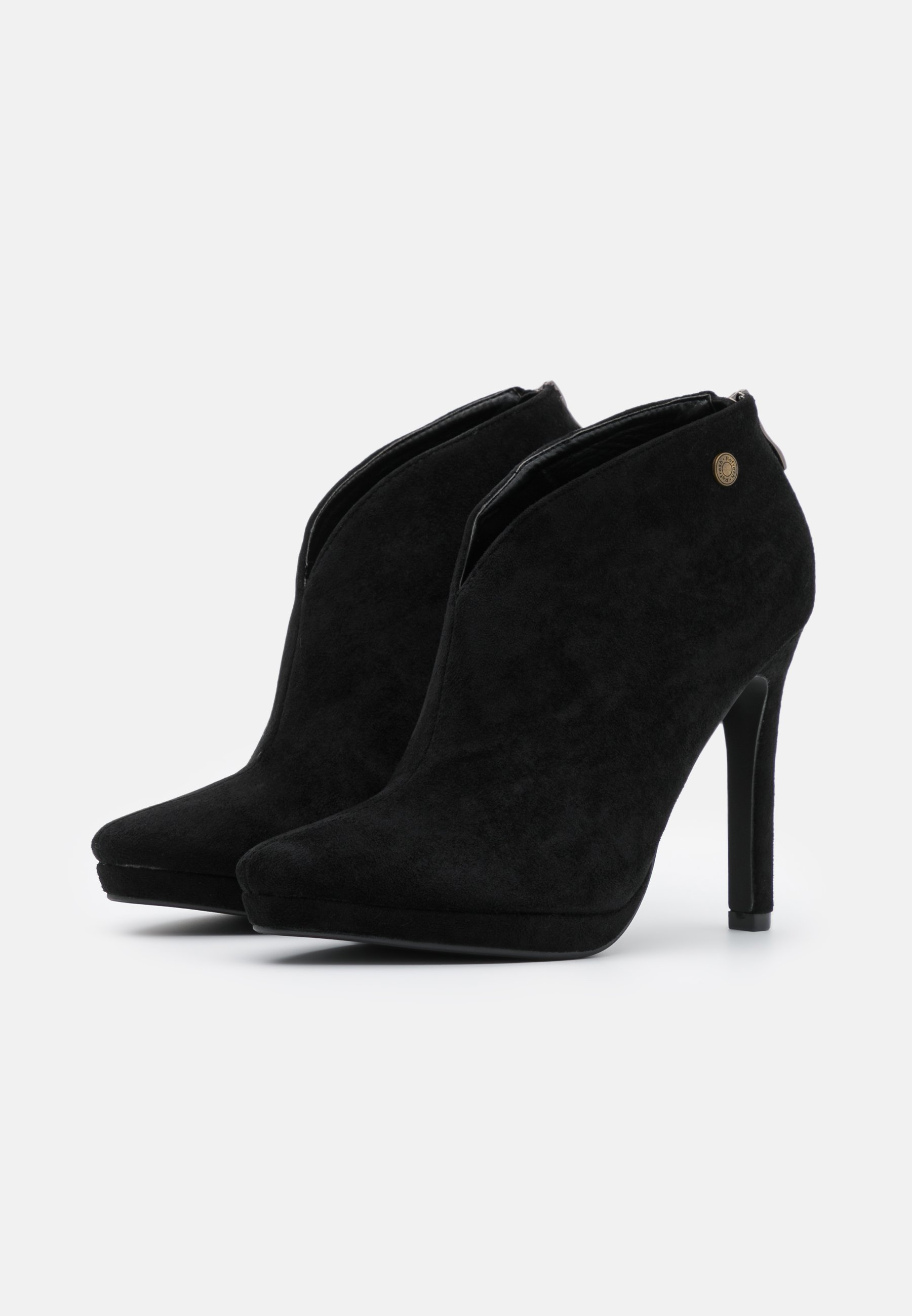 black heeled shoe boots uk