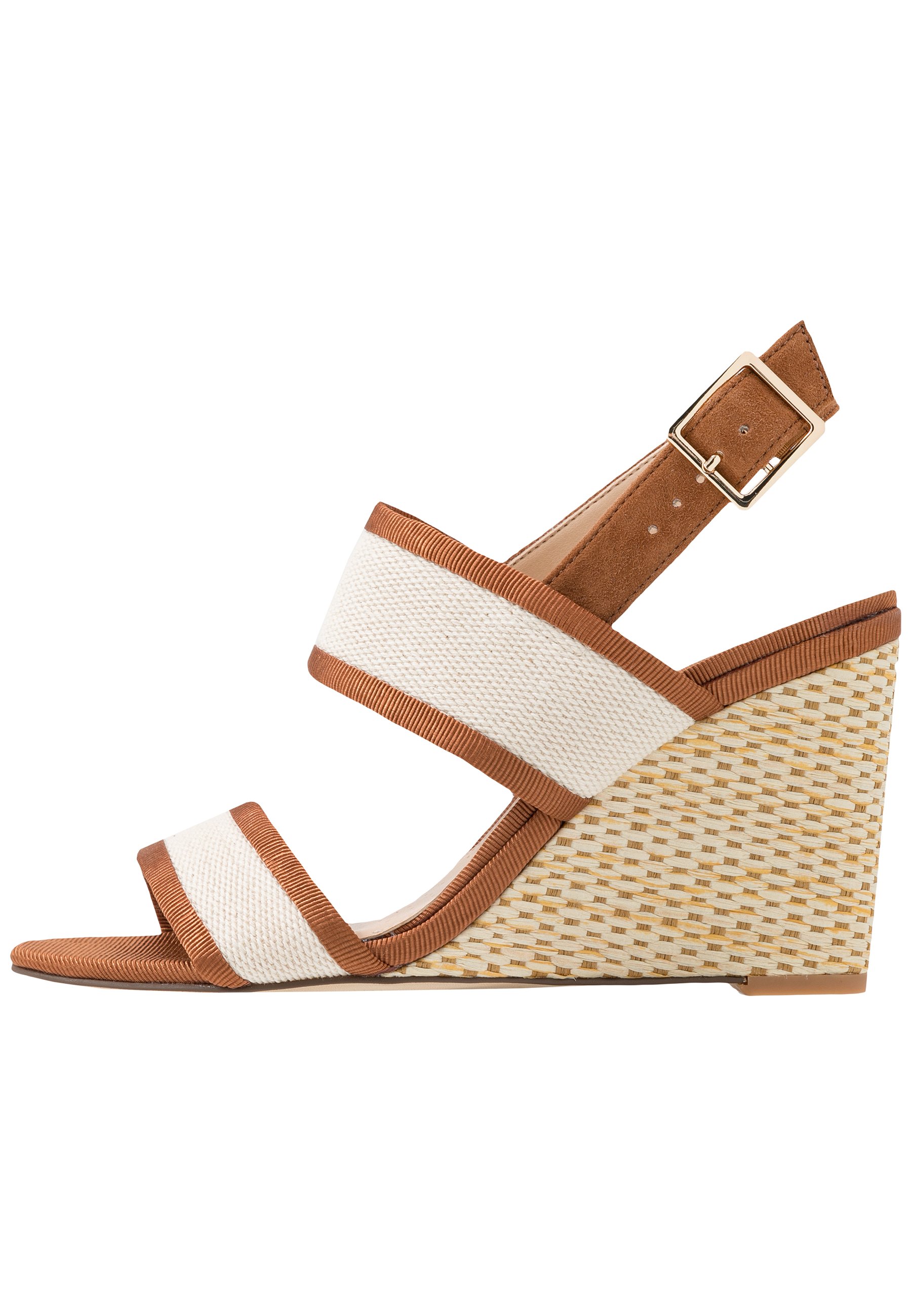 clarks beige sandals