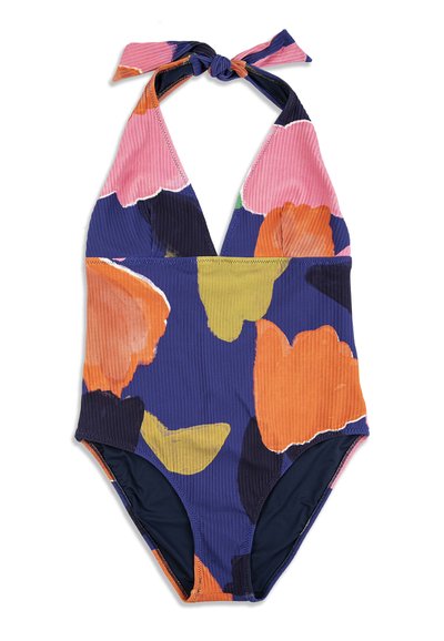 Maillot de bain une pièce à col halter avec nœud, tissu côtelé et imprimé floral abstrait en grandes fleurs aux couleurs rose, orange, jaune, marine et noir.
