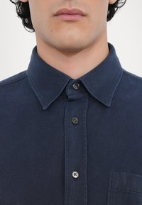 CLOSED FORMAL ARMY SHIRT - Cămașă - ink blue