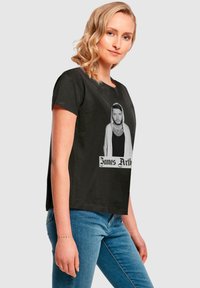 Merchcode JAMES ARTHUR - TOUR BOX - T-shirts med print - black