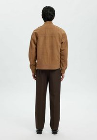Selected Homme Bomberjacka - rustic brown