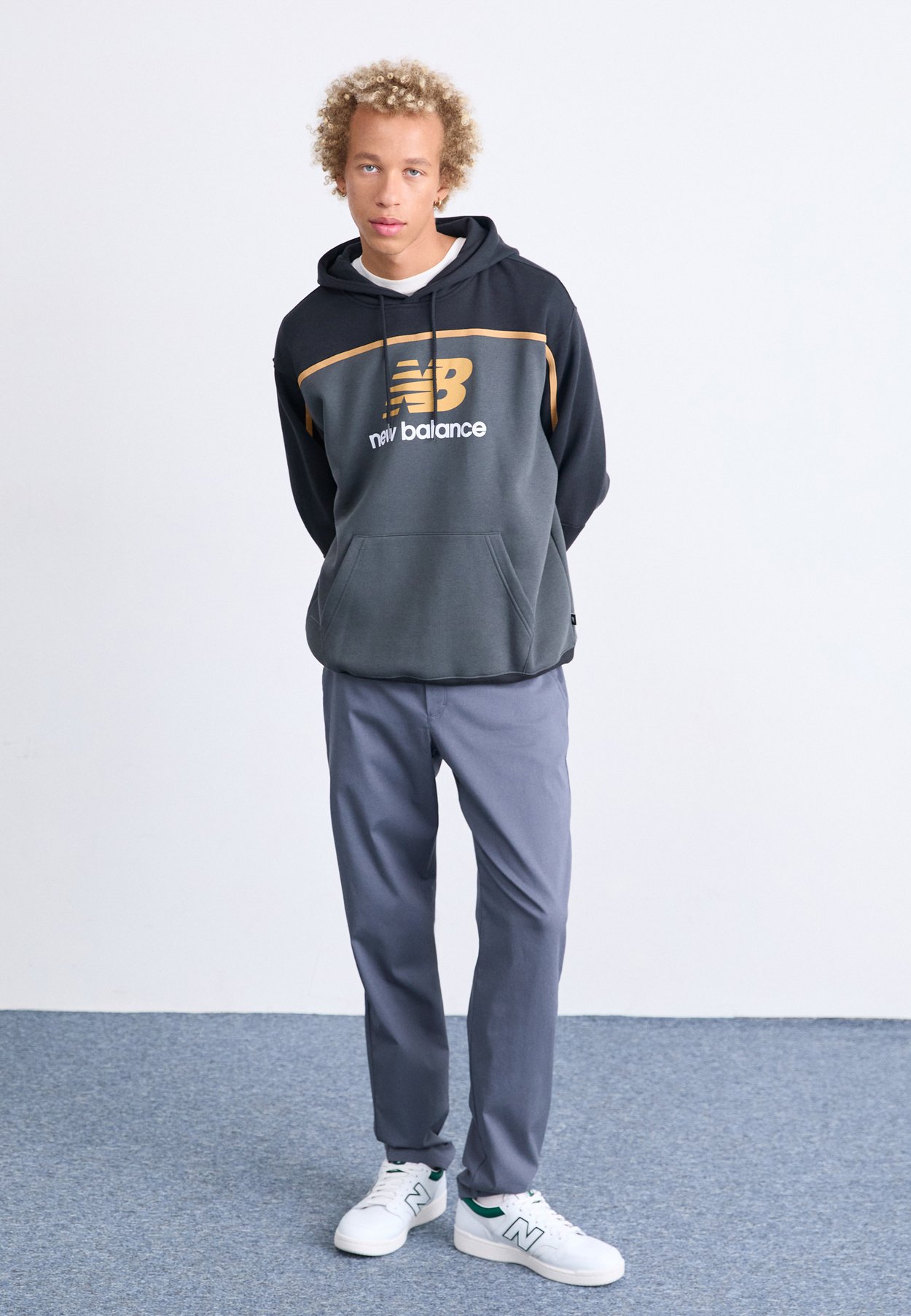 ATHLETICS STANDARD TAPERED PANT 