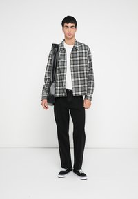 GAP Vapaa-ajan kauluspaita - grey