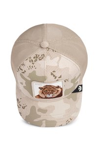 Casquette beige avec un dos en mesh, motif camouflage à l'avant, ornée d'un patch brodé d'un lion étiqueté "KING". Tissu texturé et sangle ajustable.