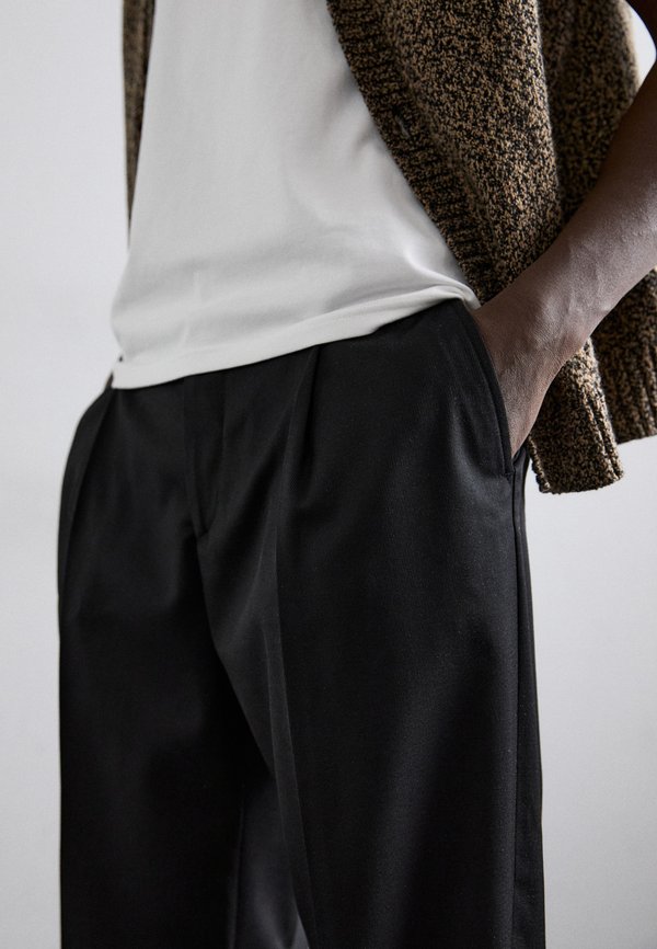 SAMSON TROUSER - Trousers4
