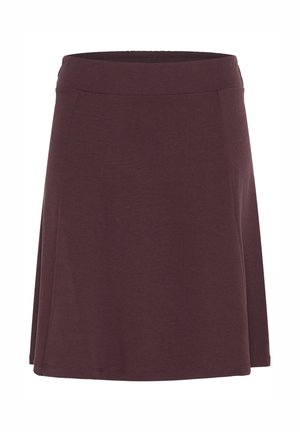 Jupe A-line bordeaux en coton doux, dotée d'une taille flexible et d'une texture lisse, avec un ourlet évasé.