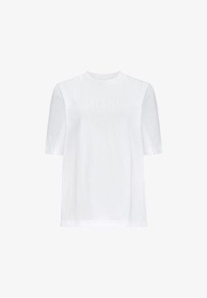 Fehér pamut póló rövid ujjakkal, az elején enyvessült "LAMANIA" logóval és kerek nyakkivágással. Egyszerű és dísztelen dizájn.