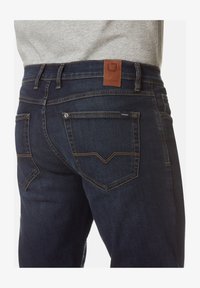 Unausgewählt, mid blue used