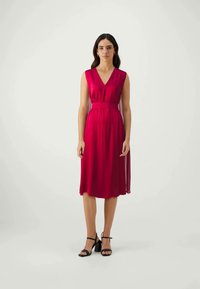KARL LAGERFELD MIDI CEREMONY CAPE DRESS - Koktel haljina / svečana haljina - persian red