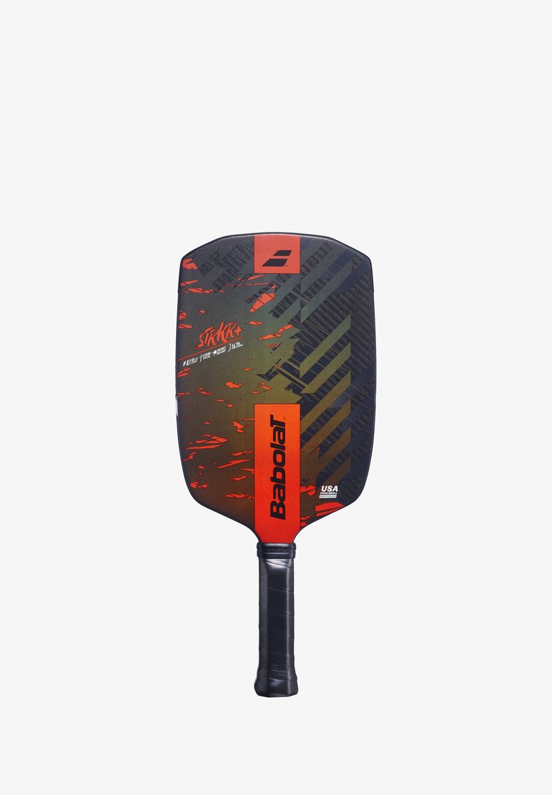 Babolat SIRKR+ padel med et sort og orange design, tekstureret overflade, ergonomisk greb og en bred rektangulær form til spil.