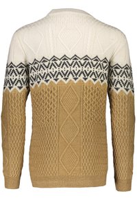 Stickad tröja med en krämfärgad övre del, brun nedre sektion och svarta geometriska mönster. Texturerade designer skapar varierande visuell intresse.