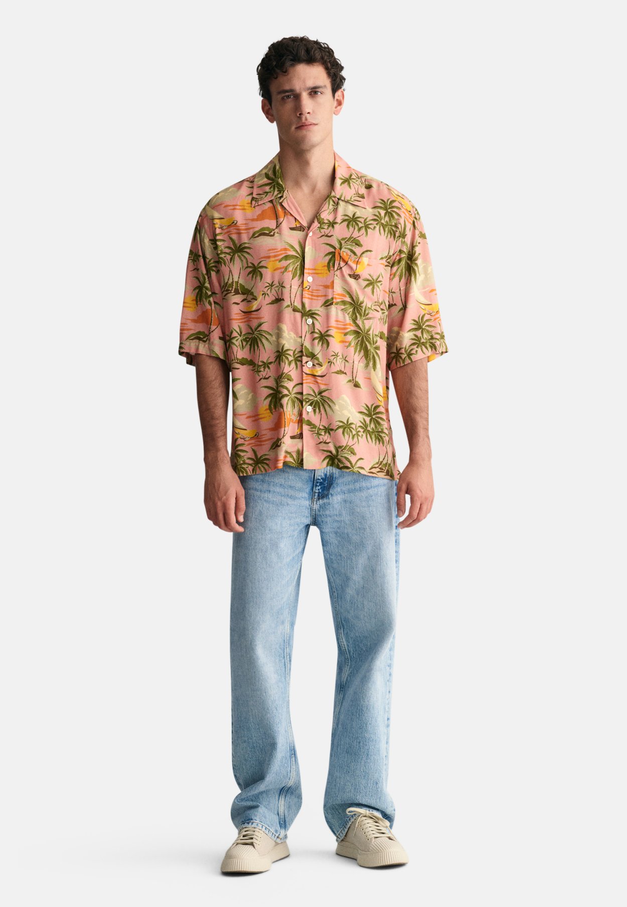 RELAXED FIT HAWAIIAN SHORT SLEEVE