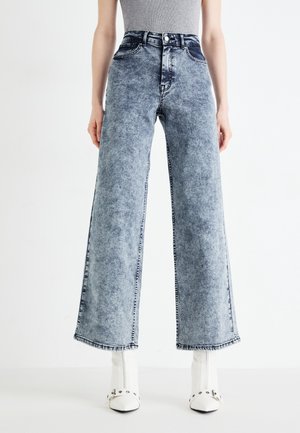 Pernera ancha - stone blue denim