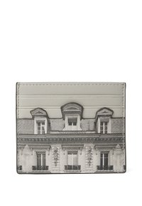 Szara skórzana portmonetka na karty z szczegółowym czarno-białym zdjęciem elewacji budynku, z wieloma slotami na karty i wypukłą fakturą.