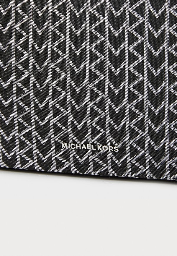 BRYANT CAMERA XBODY - Handbag3