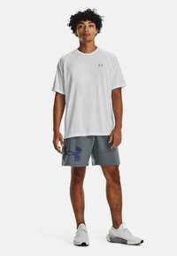 Under Armour TECH REFLECTIVE  - Sportovní tričko - white