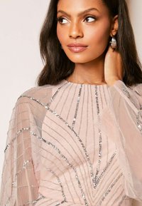 Lipsy HAND EMBELLISHED SLEEVE - Abiti per occasioni speciali - pink