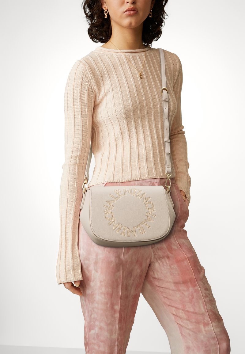 Valentino Bags PIE Across body bag beige Zalando.co.uk