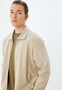 Koton Let jakke / Sommerjakker - beige
