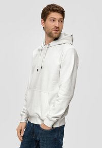 s.Oliver MIT LABEL - Sportinis megztinis - weiß