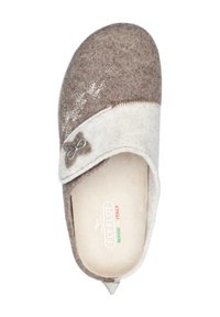 Brown and cream felt slipper with a floral embroidery design, a decorative bow accent, and a rounded toe. Comfort-focused interior.