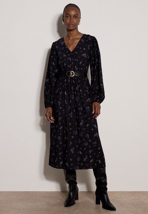 Apricot, VINTAGE FLORAL SMOCKED MIDI DRESS - Robe de jour - black