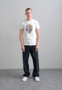 PS Paul Smith MENS SLIM FIT MULTI SKULL - Print T-shirt - whites