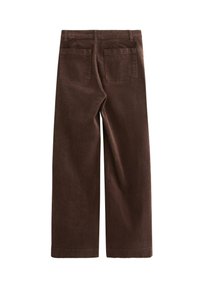 Brune brede cordpants med to bagpåsyede lommer og bælteløkker, vist fra bagsiden på en hvid baggrund.