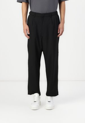 NEIL PANTS CROPPED COMFORT - Nohavice - black