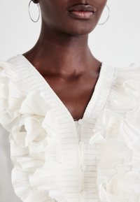 YAS YASRUNA RUFFLE DRESS  - Koktailové šaty/večierkové šaty - star white
