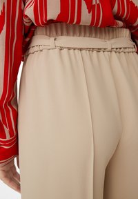 comma - Spodnie materiałowe