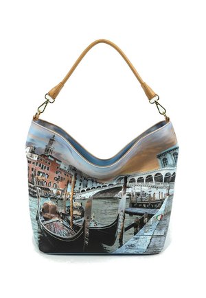 Borsa hobo con un design scenico stampato di gondole e un canale. Realizzata in materiale testurizzato, con una tracolla beige e un rivestimento blu.