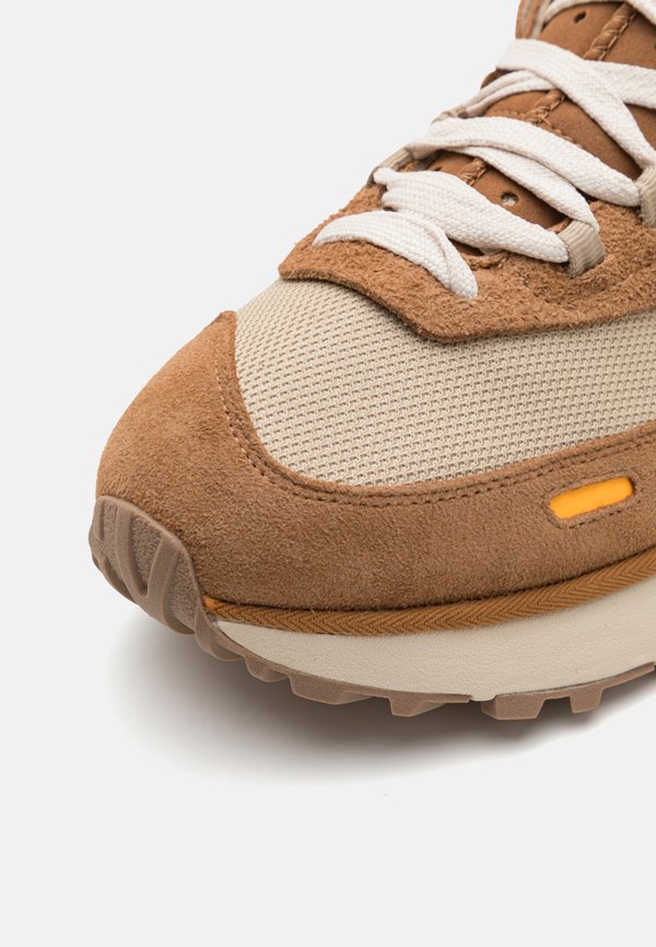 RETROFI - Trainers - cognac4