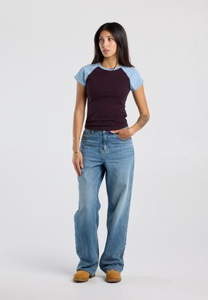 America Today, T-SHIRT - T-shirt print - bordeaux