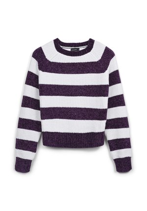 Lila-weiß gestreifter Pullover, grob gestrickte Textur, Rundhalsausschnitt, kurz geschnitten, gerippte Bündchen und Saum.