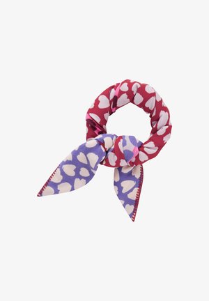 Zijden sjaal in rood en paars met witte hartpatronen. Heeft een geknoopt ontwerp met puntige uiteinden en contrasterende stiksel.