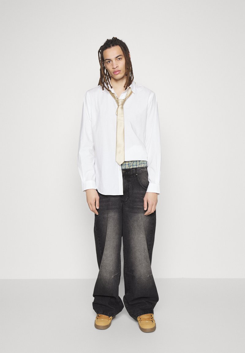 Jaded London COLOSSUS BAGGY FIT JEANS - Jeans Relaxed Fit - black 