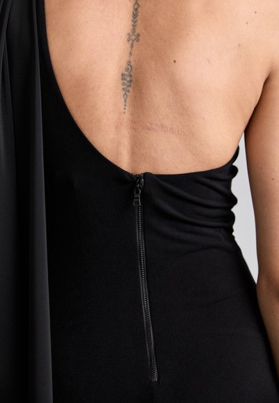 Alice + Olivia ONE SHOULDER DRAPED DRESS - Rochie din jerseu - black