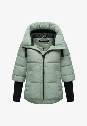 Doudoune vert clair avec une grande capuche, fermeture éclair et manches courtes. Comprend des poignets élastiques, des poches avant et une étiquette intérieure de marque.