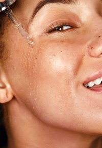 Sand&Sky AUSTRALIAN EMU APPLE - DREAMY GLOW DROPS - Siero