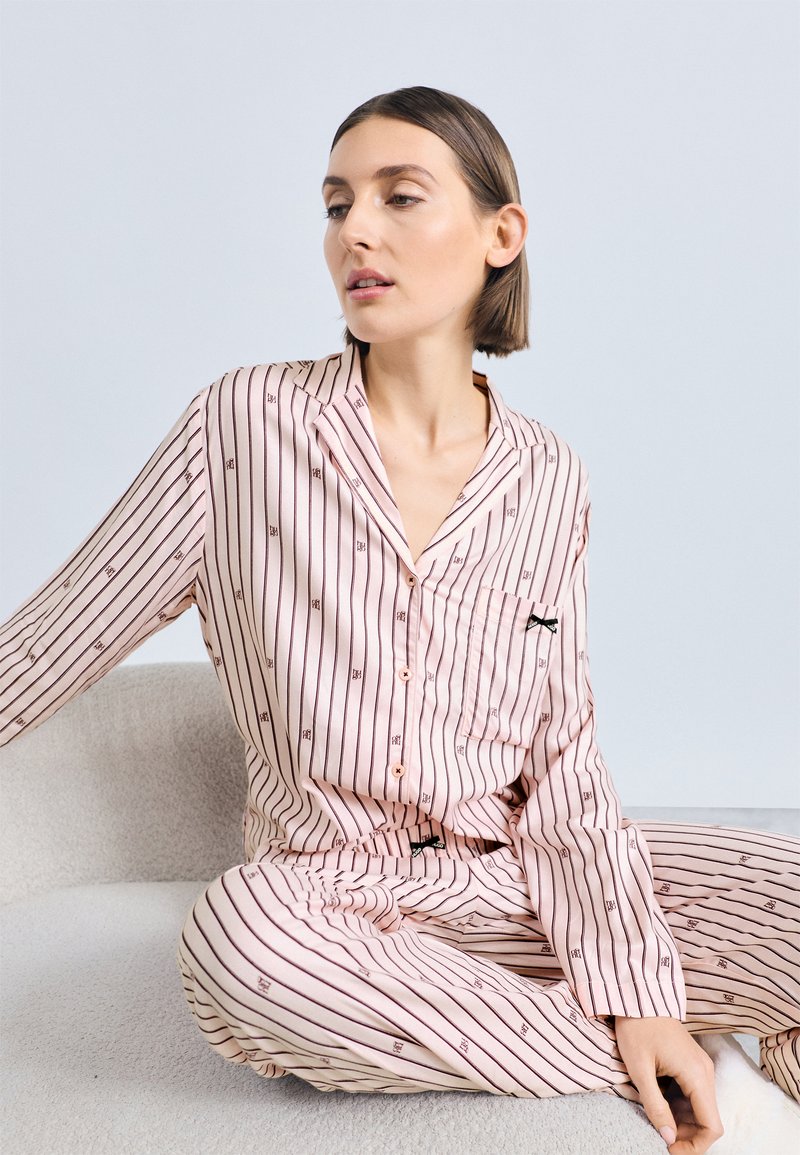 Pyjama en viscose - Rose poudré/motif léopard - FEMME | H&M CA