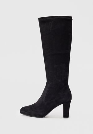High heeled boots - black