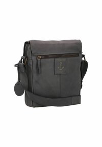 Borsa a tracolla in pelle grigia con zip, tasca frontale con logo dell'ancora e cinturino regolabile per opzioni di trasporto versatili.